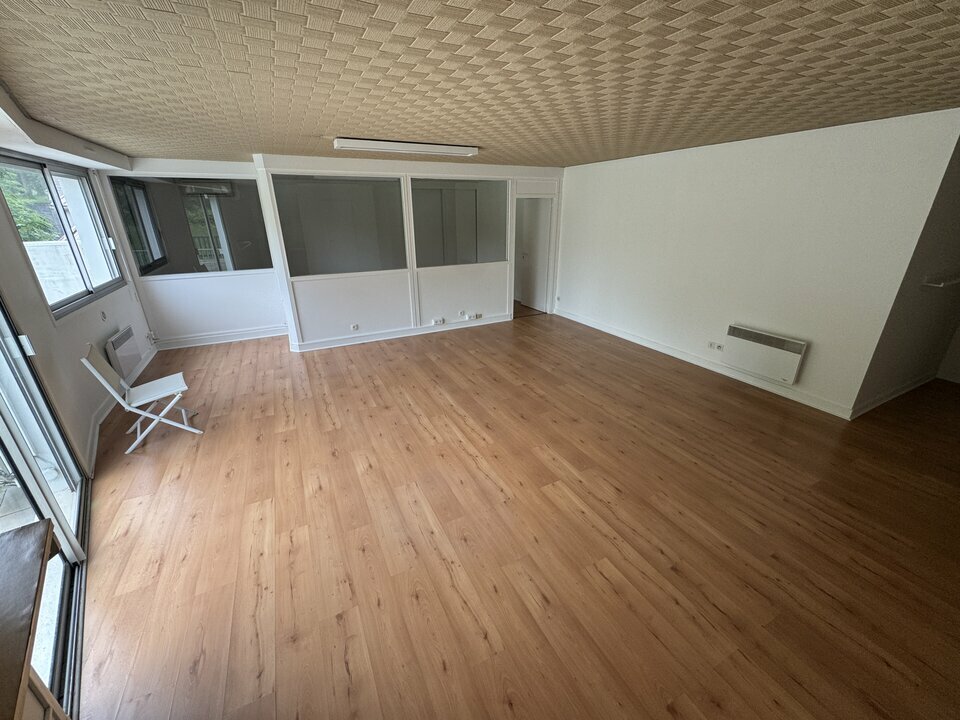 Bureaux à louer - 68.0 m2 - 64 - Pyrenees-Atlantiques