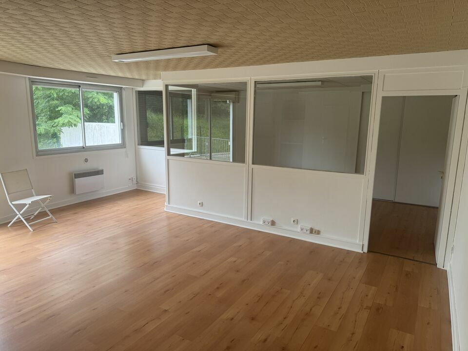 Bureaux à louer - 68.0 m2 - 64 - Pyrenees-Atlantiques