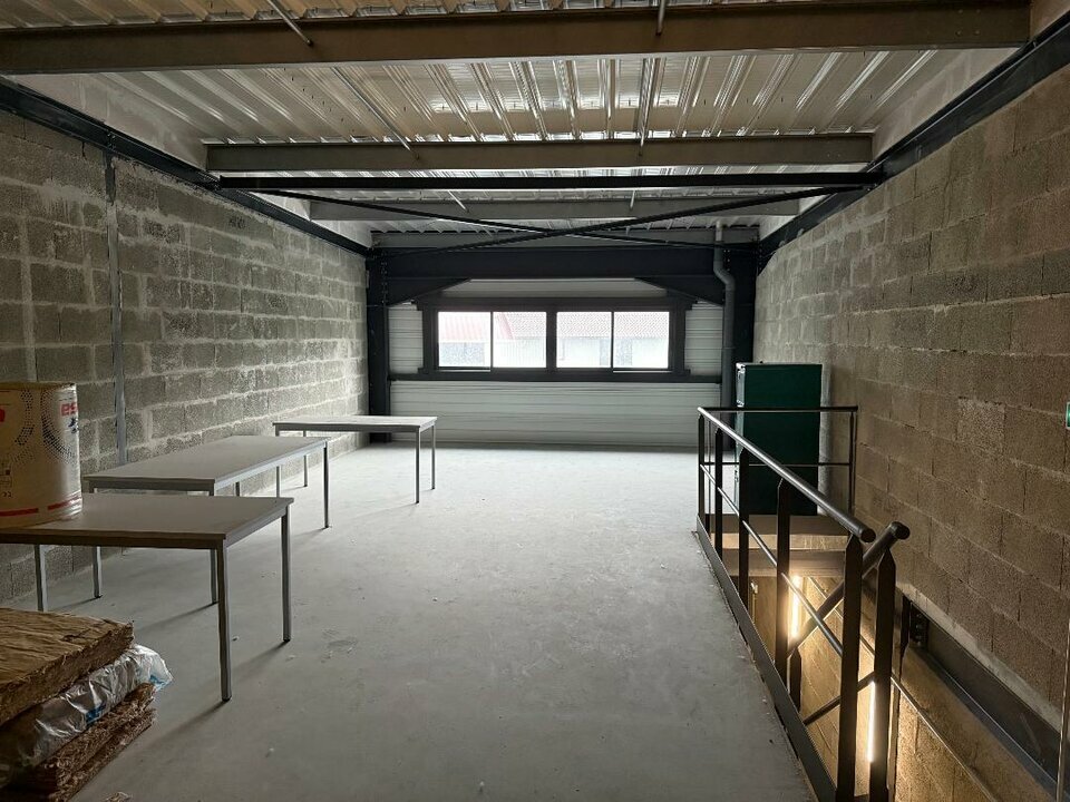 Local d'activité à louer - 172.0 m2 - 64 - Pyrenees-Atlantiques