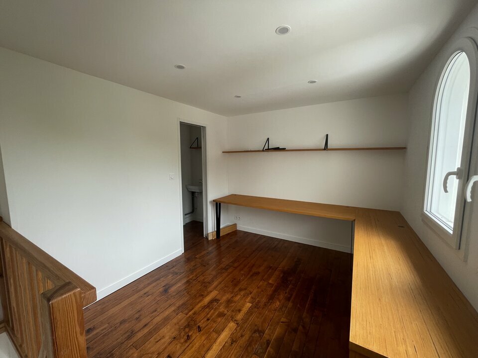Agrandir la photo Local commercial à louer - 36.0 m2 - 64 - Pyrenees-Atlantiques