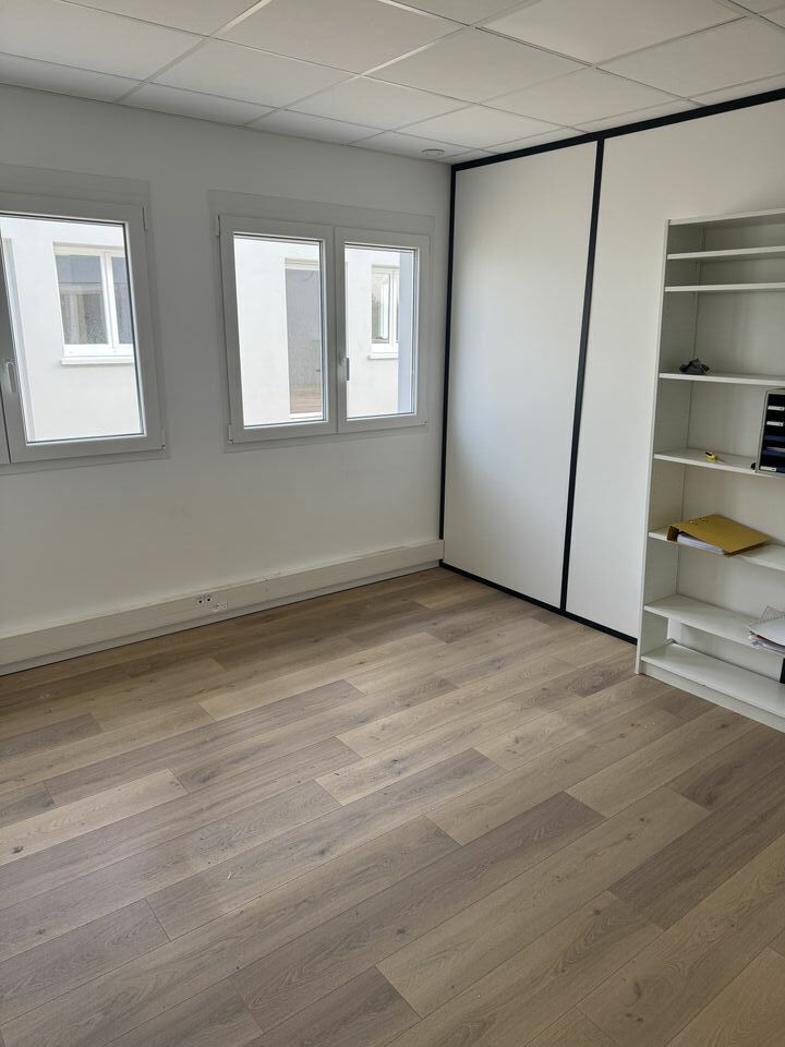 Bureaux à louer - 130.0 m2 - 64 - Pyrenees-Atlantiques