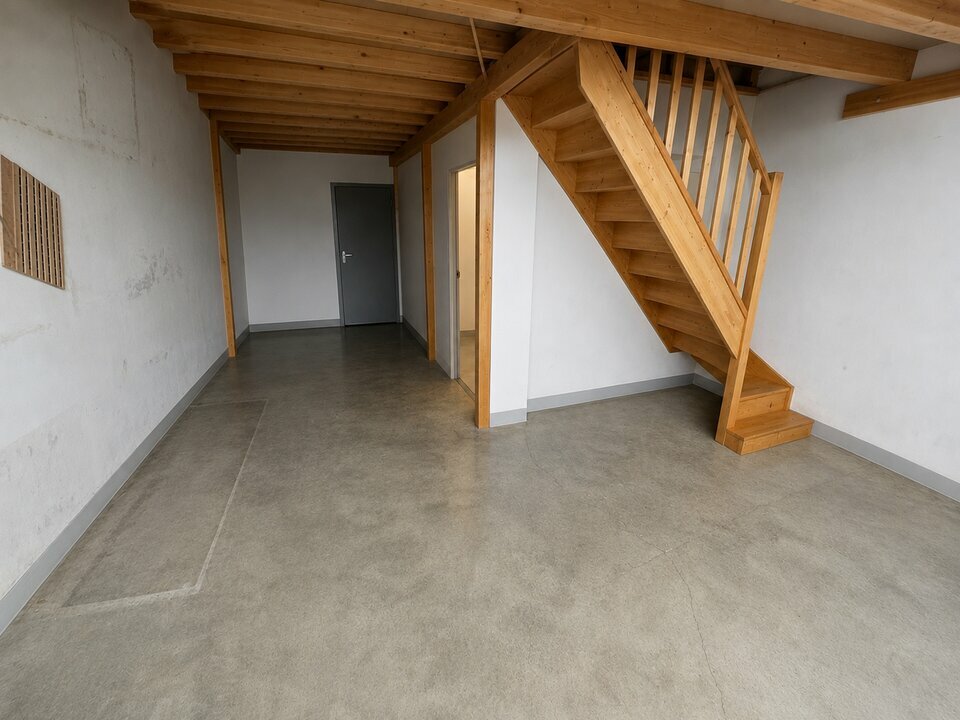 Local d'activité à louer - 102.0 m2 - 64 - Pyrenees-Atlantiques