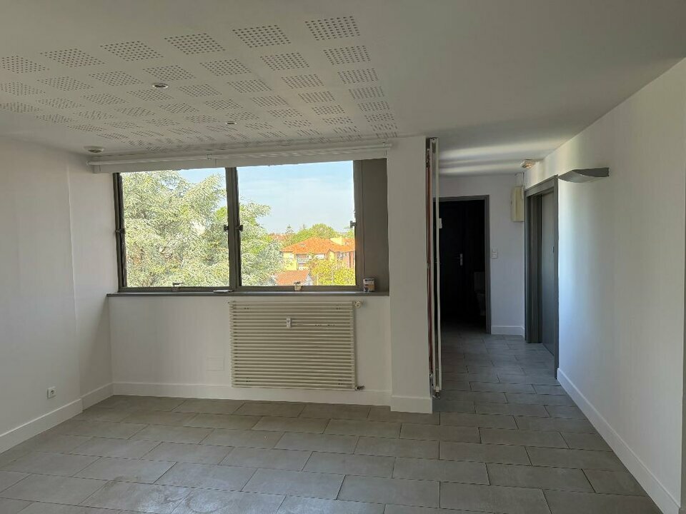 Bureaux à vendre - 114.0 m2 - 64 - Pyrenees-Atlantiques