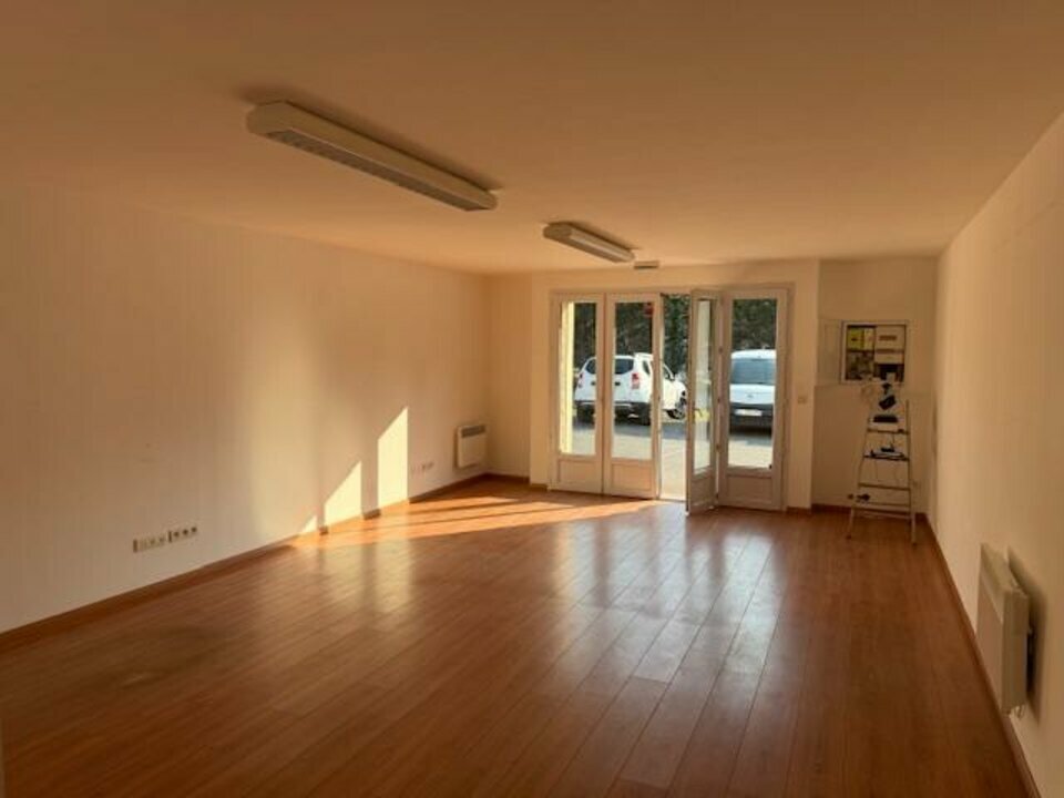 Bureaux à louer - 54.0 m2 - 64 - Pyrenees-Atlantiques