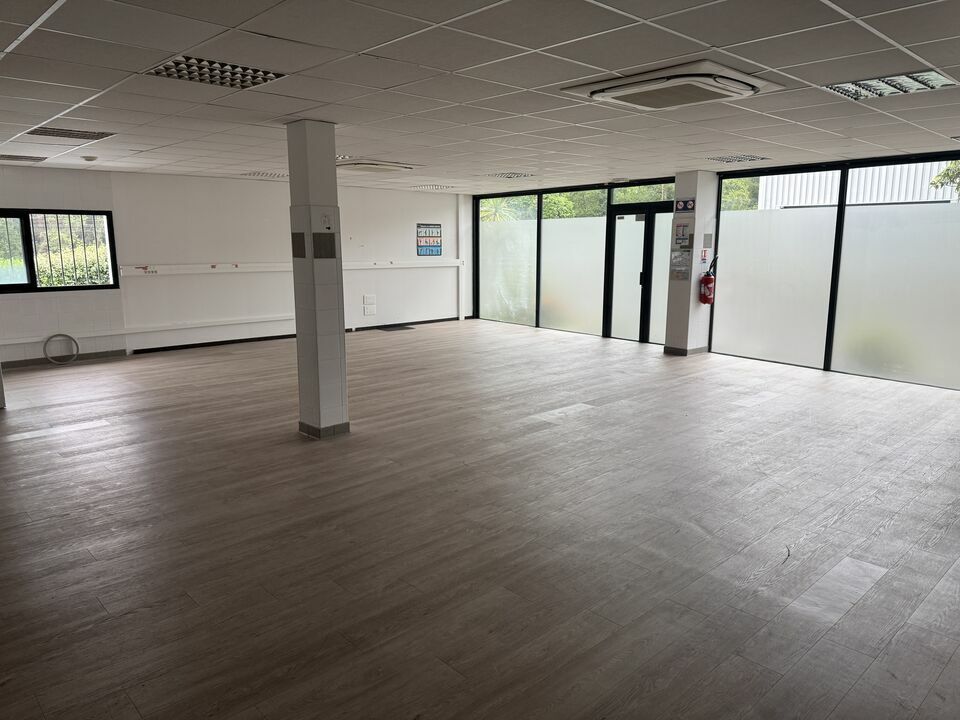 Bureaux à louer - 580.0 m2 - 64 - Pyrenees-Atlantiques