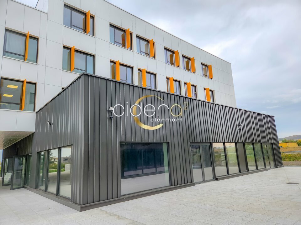 A vendre Local commercial  283.15m² Clermont-Ferrand