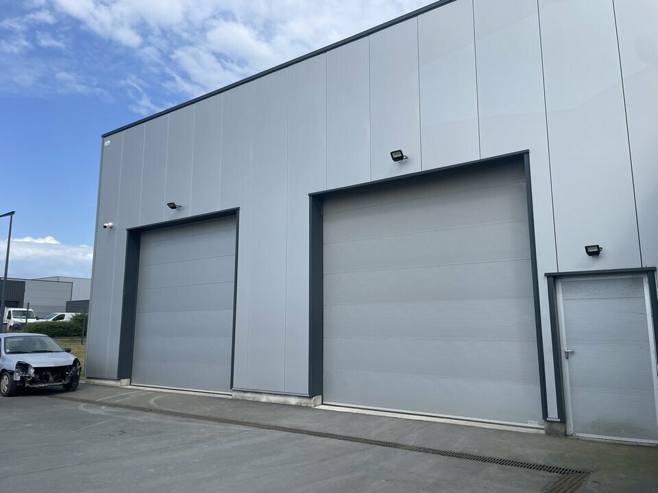 A louer Locaux d'activité 380m² Ranville