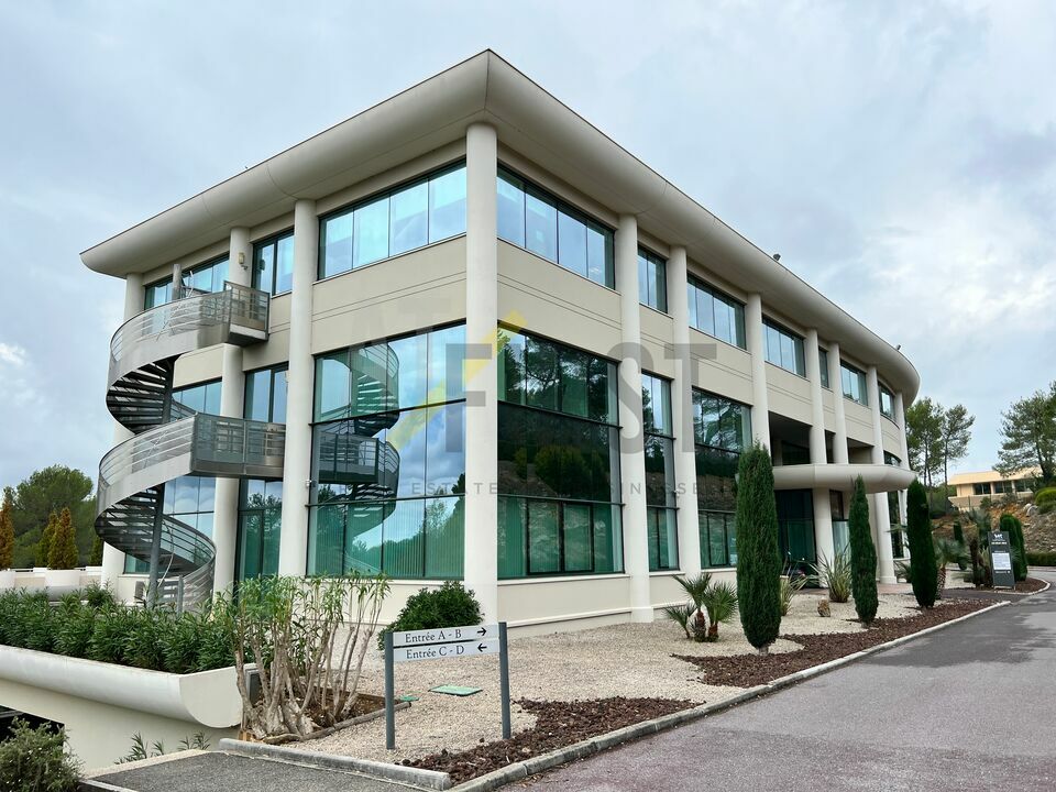 À LOUER 184m2 DE BUREAUX À SOPHIA ANTIPOLIS