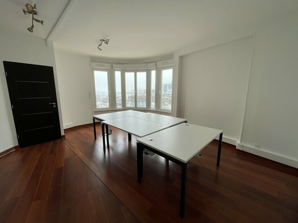 Visuel 2 de l'annonce : BUREAUX - A LOUER - BREST PORT - EMPLACEMENT N°1