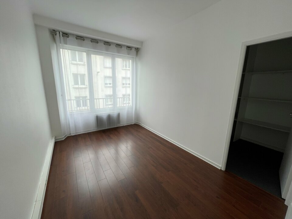 Visuel 4 de l'annonce : BUREAUX - A LOUER - BREST PORT - EMPLACEMENT N°1