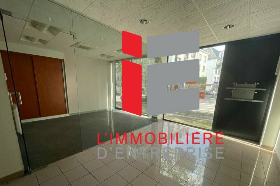 CENTRE-VILLE - AXE PASSANT