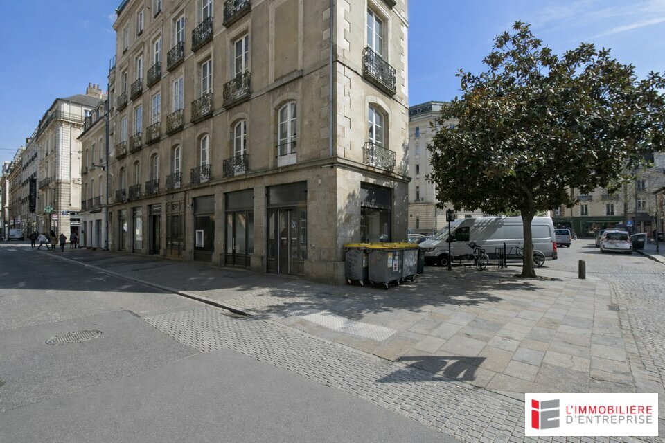 Local commercial 93,6 m²  Rue de Nemours  Centre-ville de Rennes