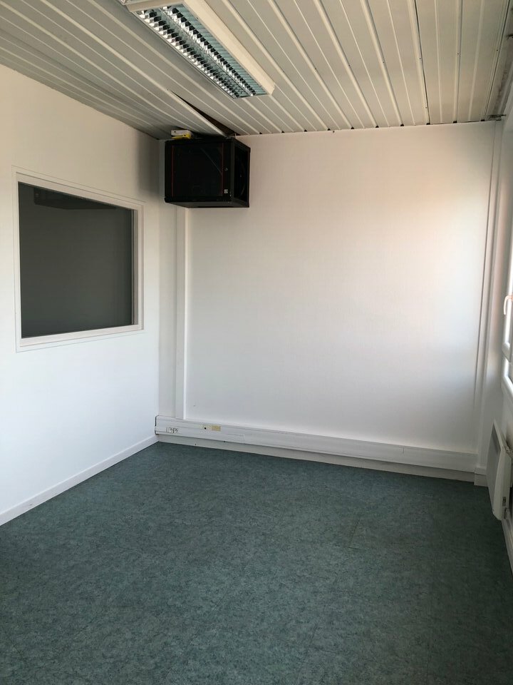 Visuel 4 de l'annonce : LOCATION - BUREAUX - KERGARADEC