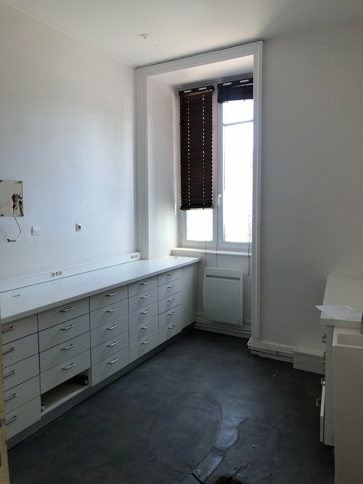 Visuel 7 de l'annonce : A VENDRE - LANDERNEAU - BUREAUX - EMPLACEMENT n°1