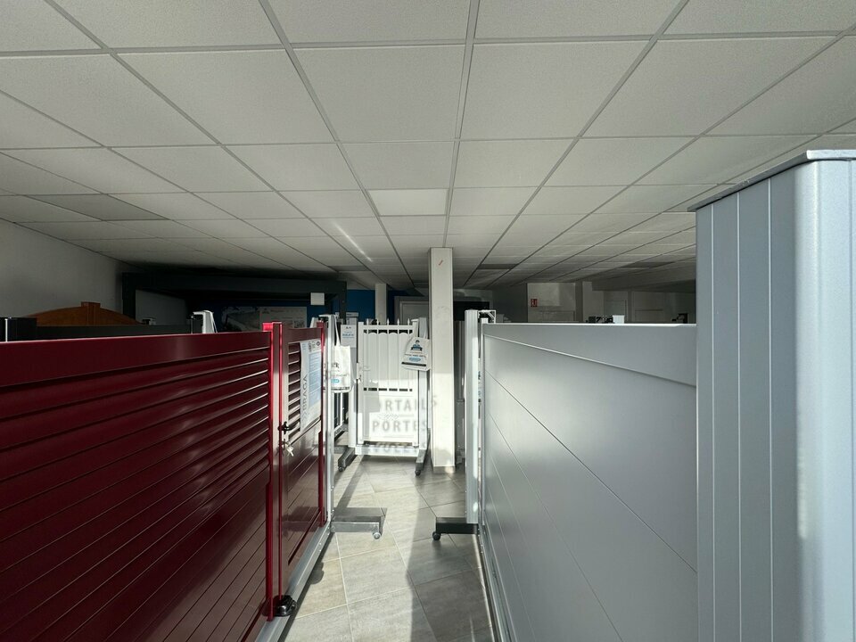 Visuel 2 de l'annonce : A VENDRE- LOCAL COMMERCIAL-BREST