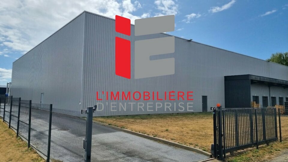 À VENDRE  Bâtiment d'activités avec forte capacité logistique