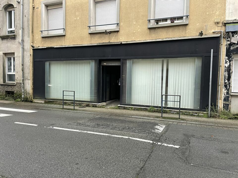 Visuel 1 de l'annonce : A LOUER - LOCAL COMMERCIAL - BREST RIVE DROITE - 120 m2