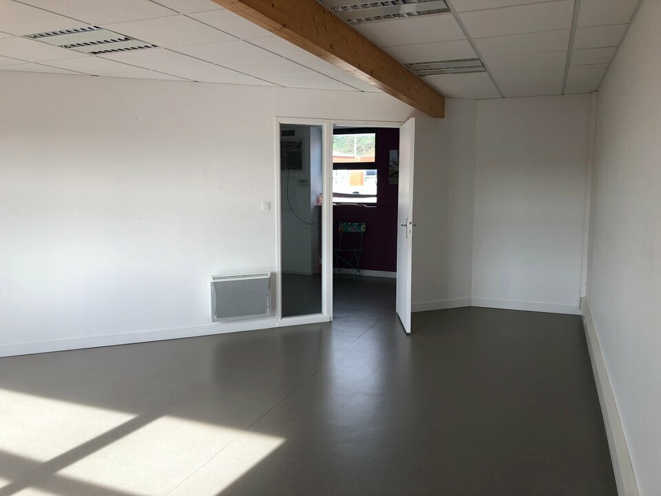 Visuel 5 de l'annonce : LOCATION - BUREAUX - PORT DE COMMERCE