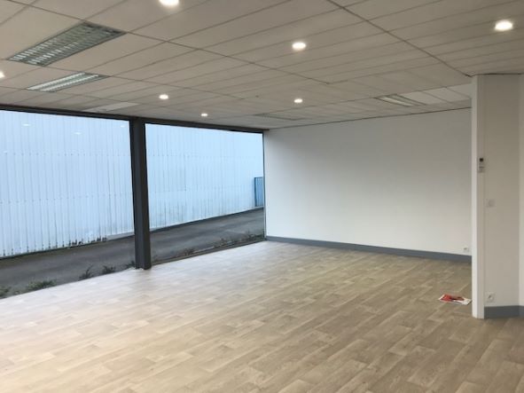 A louer Local commercial  125m² Vannes