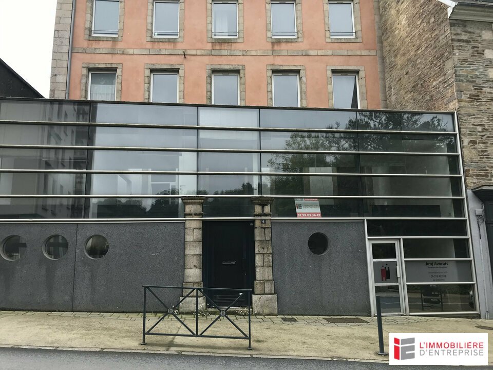 A VENDRE BUREAUX CENTRE VILLE LANNION