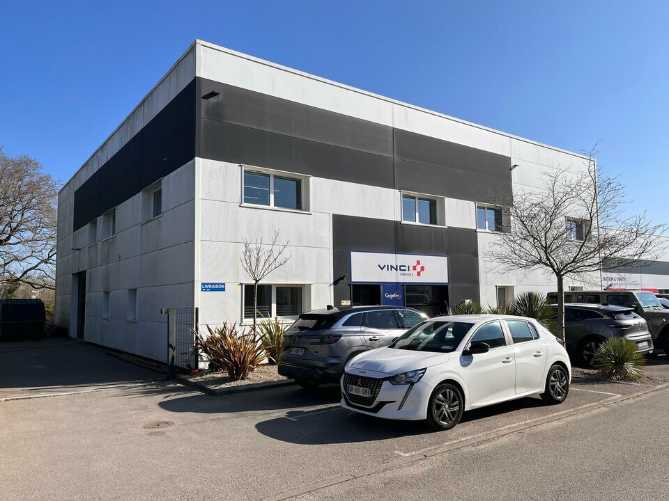 A LOUER - BUREAUX - CRACH