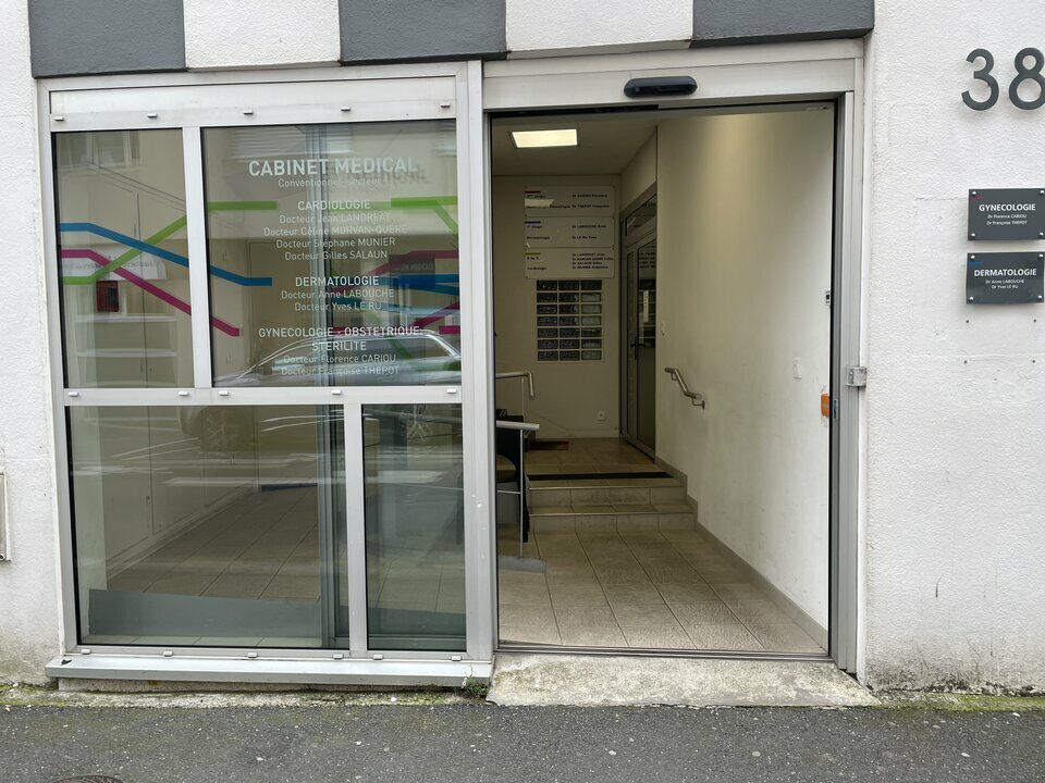 Visuel 3 de l'annonce : A LOUER- BUREAUX-BREST