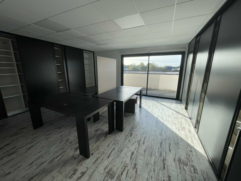 Visuel 6 de l'annonce : A LOUER - BUREAUX - GUIPAVAS