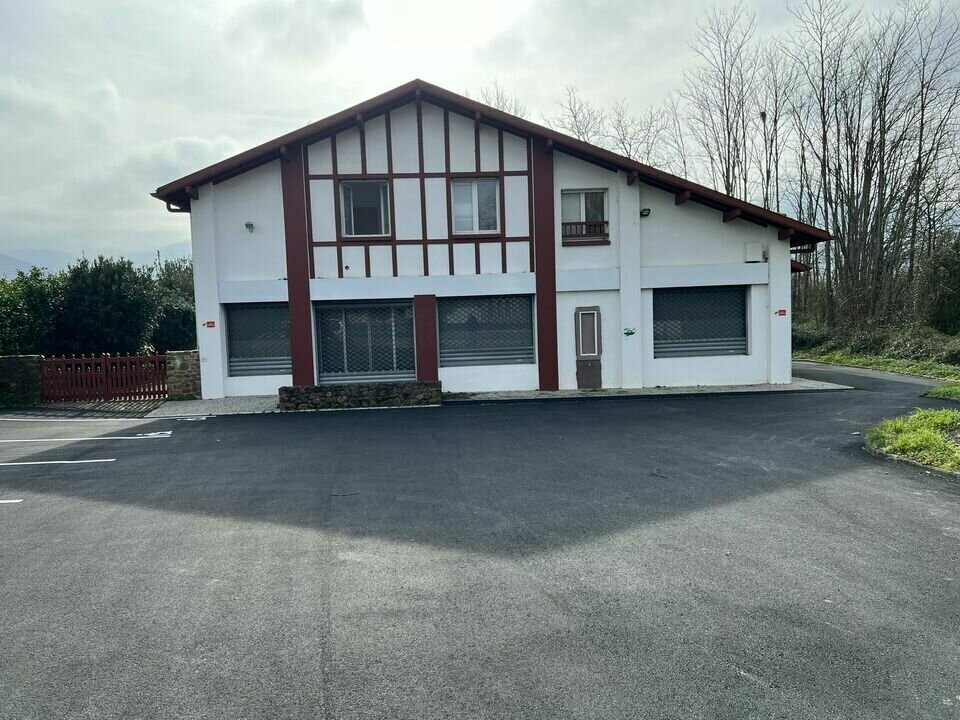 A vendre Locaux d'activité 293m² Itxassou