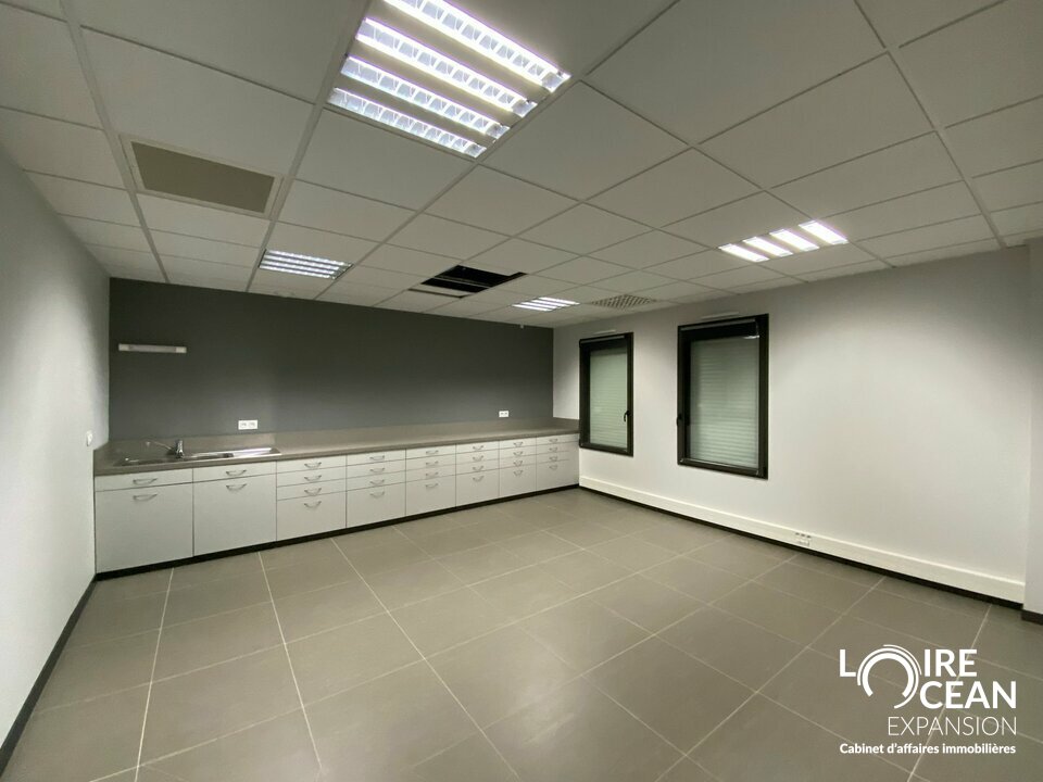 A LOUER BUREAUX SAINTE LUMINE DE CLISSON