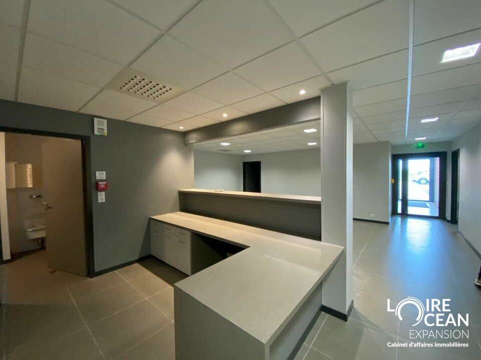 A LOUER BUREAUX SAINTE LUMINE DE CLISSON