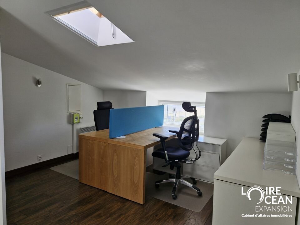 BUREAUX OU MIXTE ACTIVITES- BUREAUX A  PORNIC – ZONE OUEST !