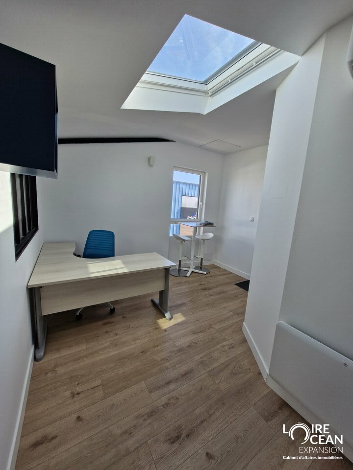BUREAUX OU MIXTE ACTIVITES- BUREAUX A  PORNIC – ZONE OUEST !