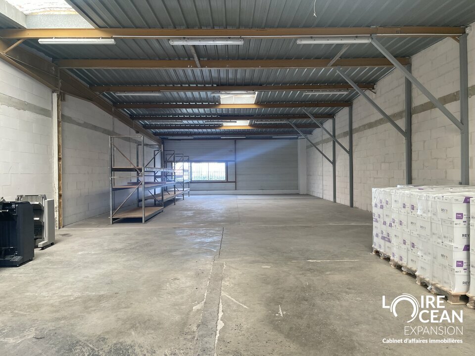 À LOUER  Cellule d’activité de 280 m² à Avrillé (49)