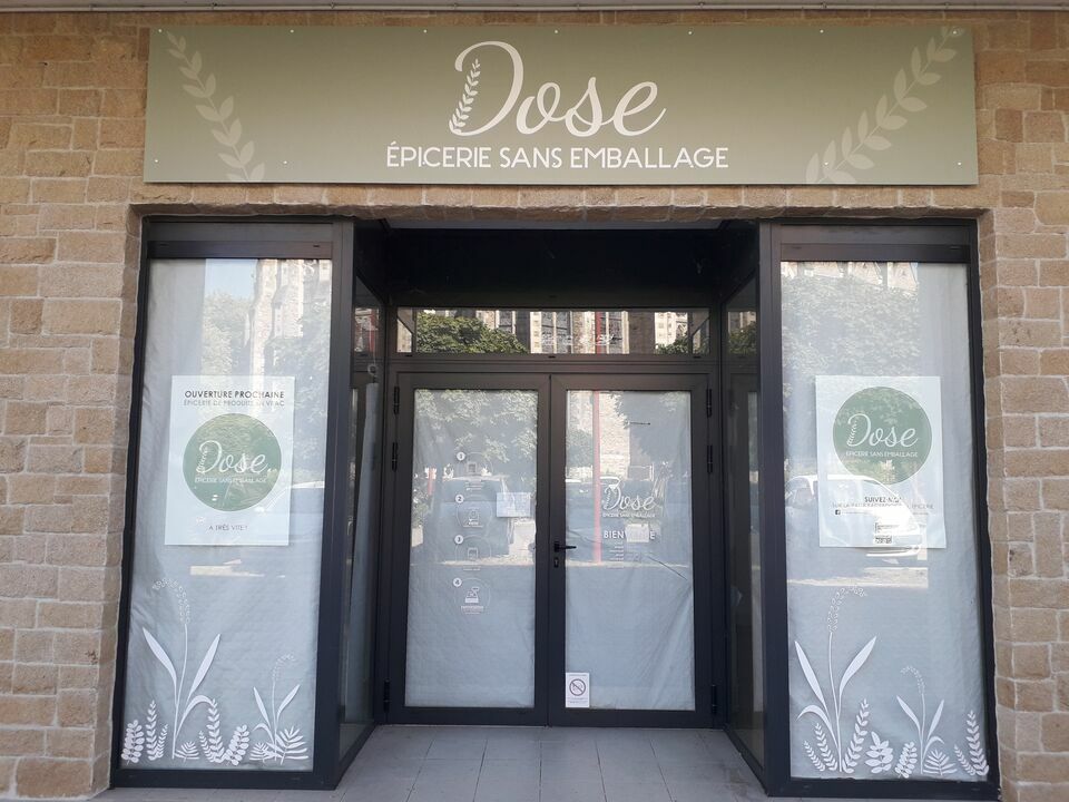 LOCAL COMMERCIAL 76 m² – EXCELLENTE VISIBILITÉ – PLAIN-PIED
