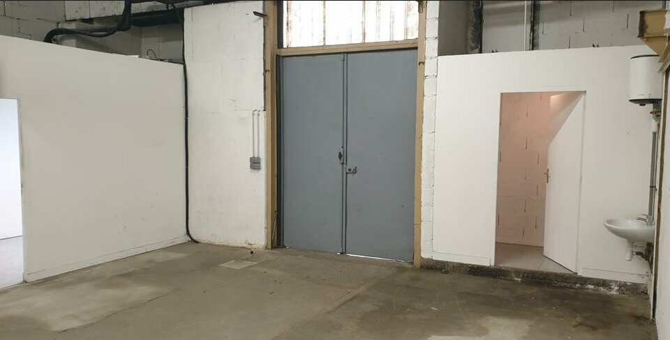 A LOUER – entrepôt 140m2