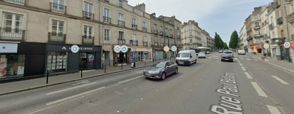 EMPLACEMENT PRENIUM NANTES