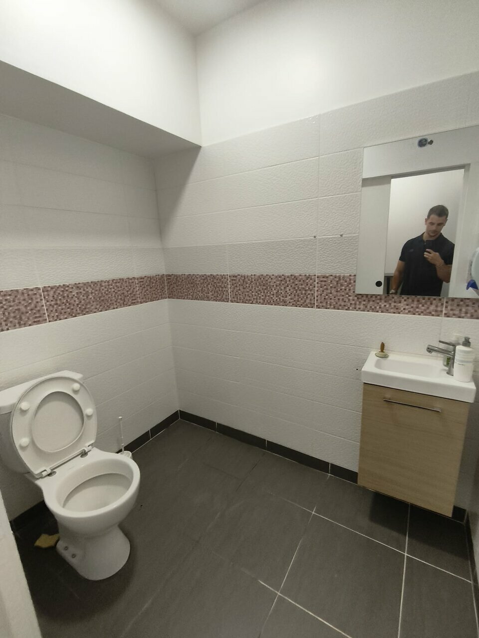 Local commercial à louer – 73 m² – Belle visibilité sur Sautron