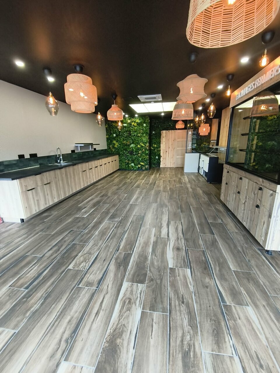 Local commercial à louer - 73 m² - Belle visibilité sur Sautron