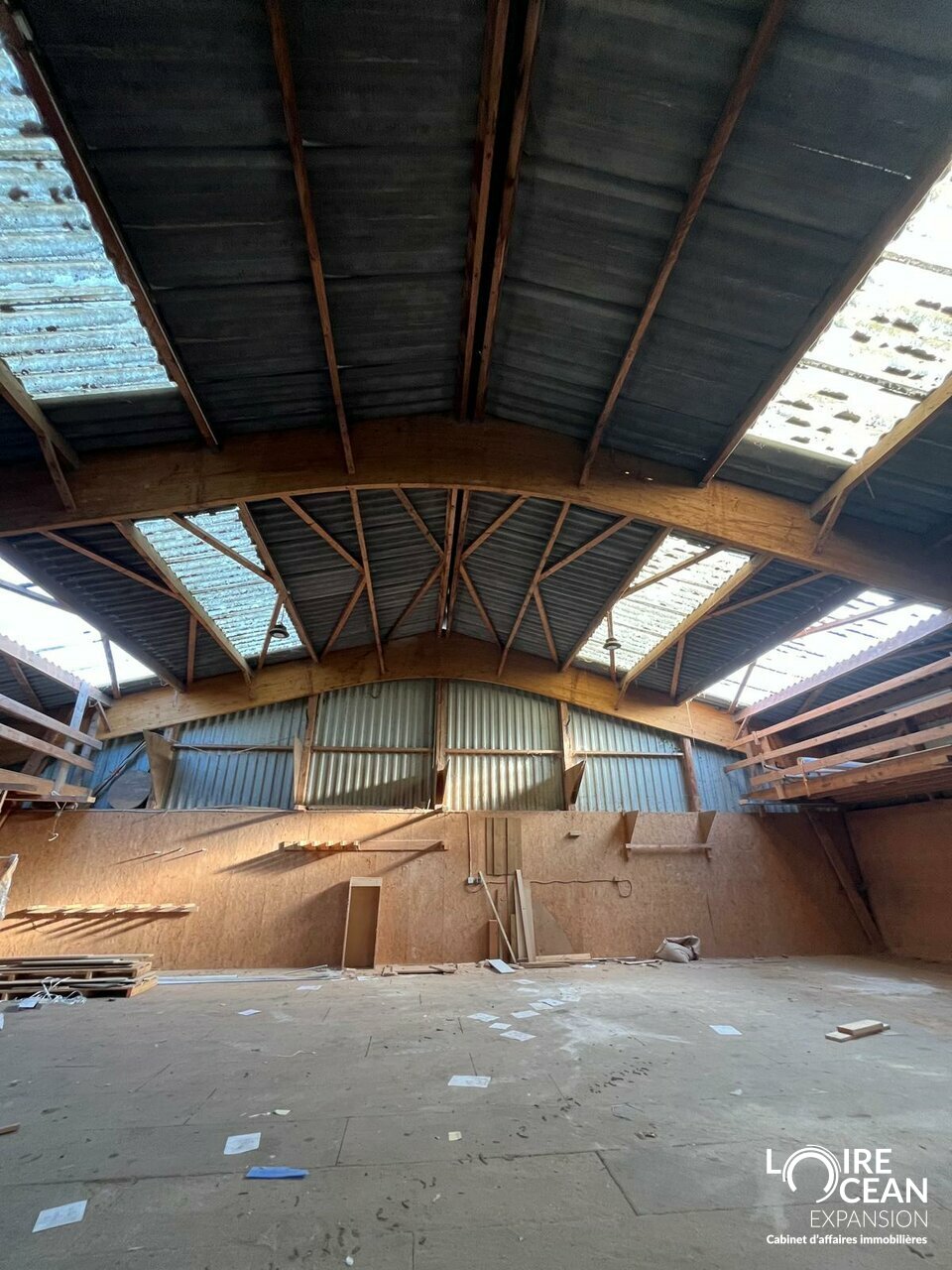 A VENDRE – LOCAL D&rsquo;ACTIVITES – ENTREPÔT – GUERANDE