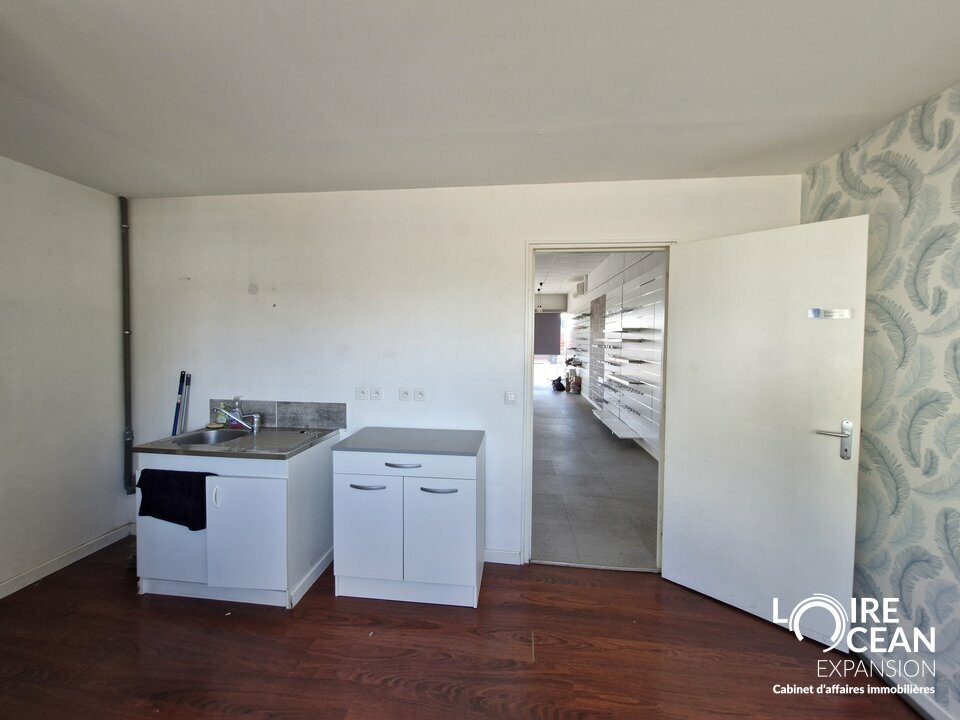 OPPORTUNITE LOCAL COMMERCIAL ZONE COMMERCIALE OUEST DE PORNIC