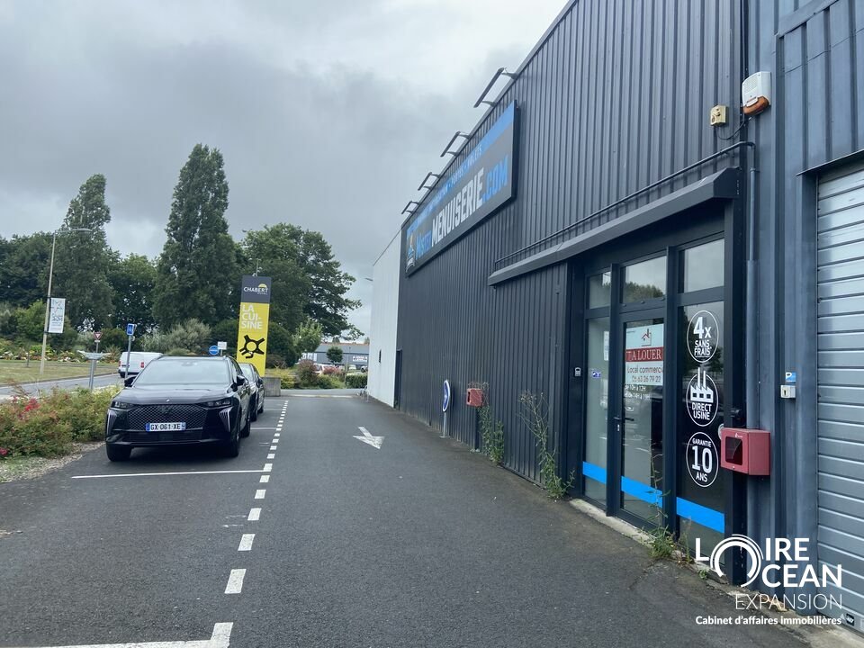 Opportunité Unique : Local Commercial Premium à Louer à Cholet