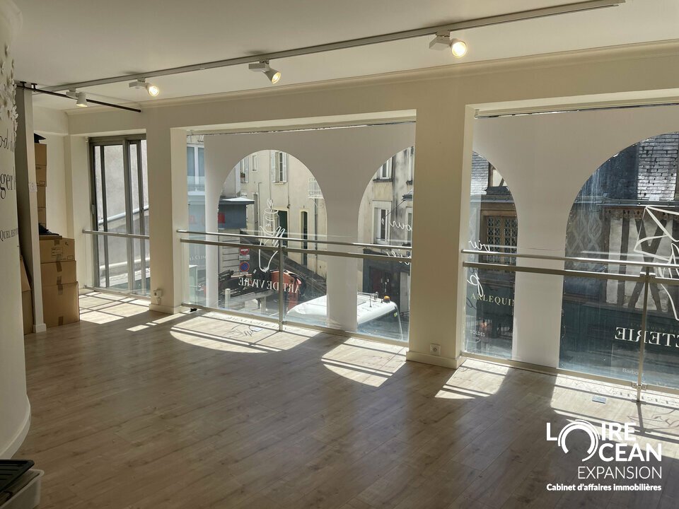 ANGERS CENTRE-VILLE  DROIT AU BAIL  LOCAL COMMERCIAL 70 m²