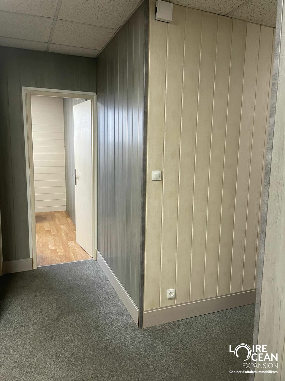 Local commercial 300 m²  Emplacement gare Challans