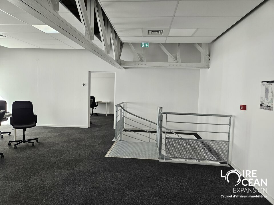 À LOUER  Bureaux rénovés Nantes centre  480 m² divisibles