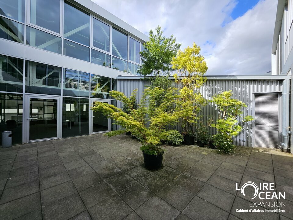 À LOUER  Bureaux rénovés Nantes centre  480 m² divisibles