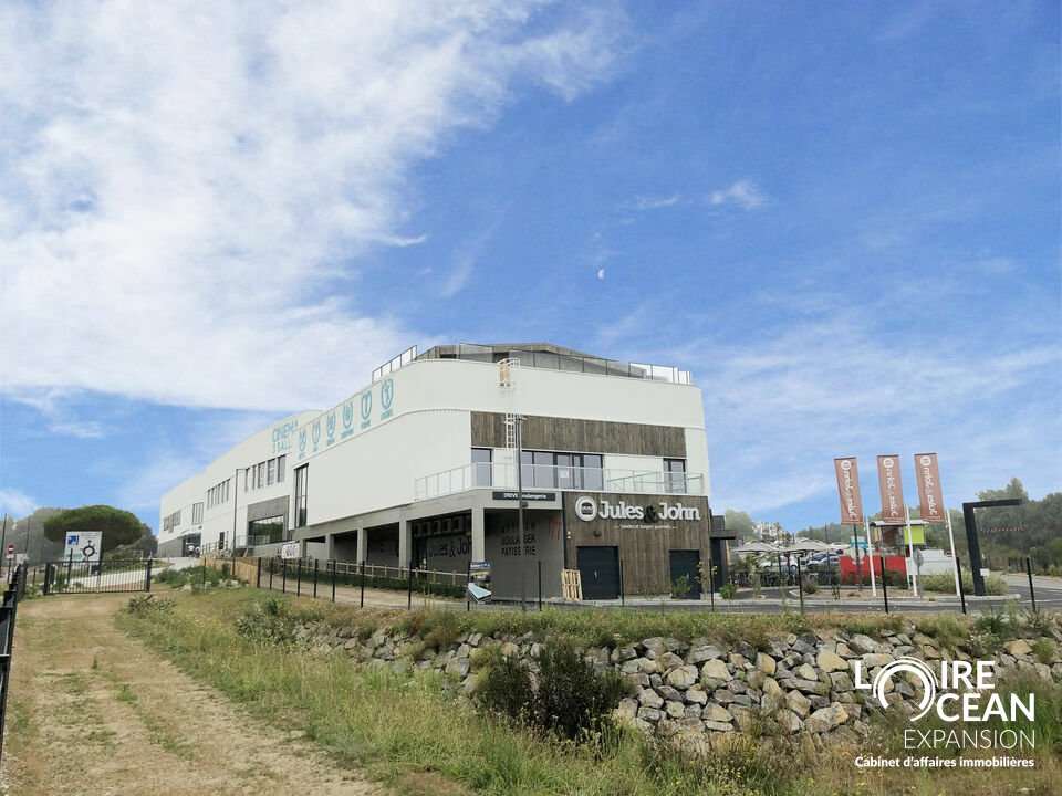 CELLULE COMMERCIALE NEUVE D&rsquo;ENVIRON 555 M² – PORNIC
