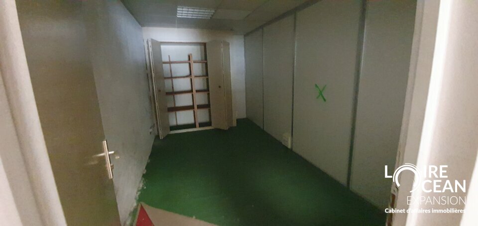 À Vendre  Local commercial de 250 m²  Saint-Sébastien-sur-Loire