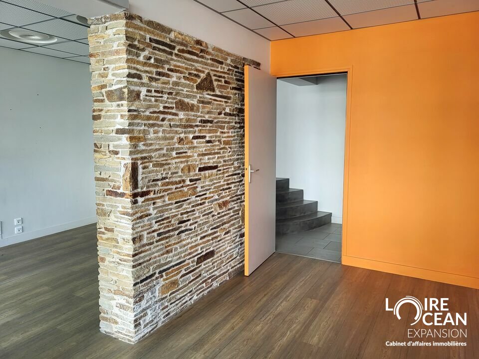 LOCAL COMMERCIAL/BUREAUX PORNIC CENTRE A VENDRE ET A LOUER !