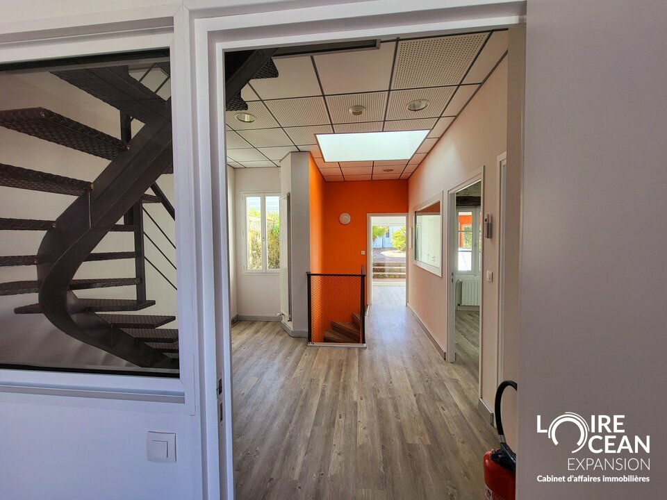 LOCAL COMMERCIAL/BUREAUX PORNIC CENTRE A VENDRE ET A LOUER !