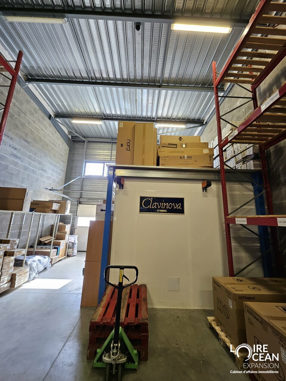 NANTES MÉTROPOLE  LOCAL D&rsquo;ACTIVITÉ FONCTIONNEL 
BUREAUX, STOCKAGE ET ACCÈS FACILES